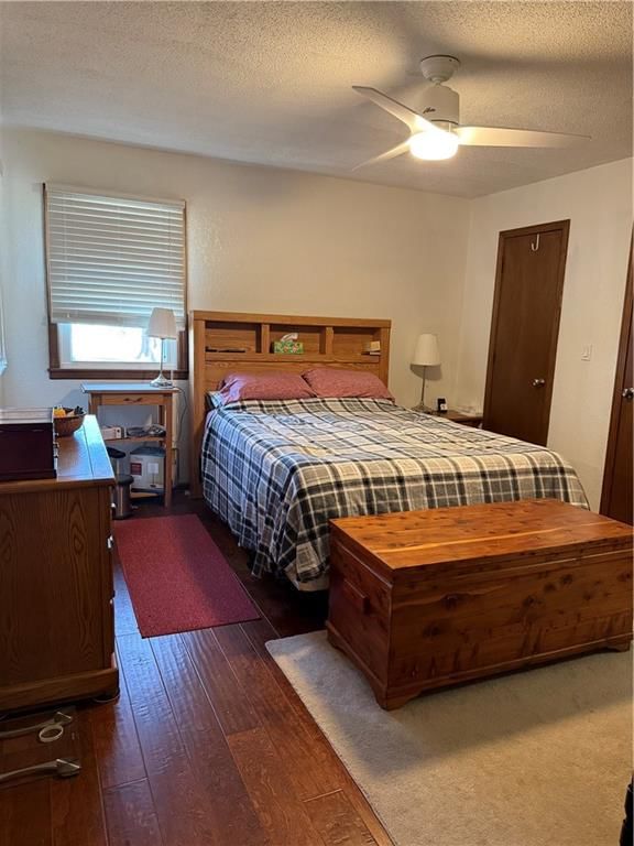 606 E Oak Street — photo 21