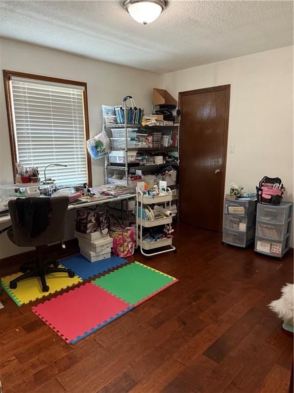 606 E Oak Street — photo 24