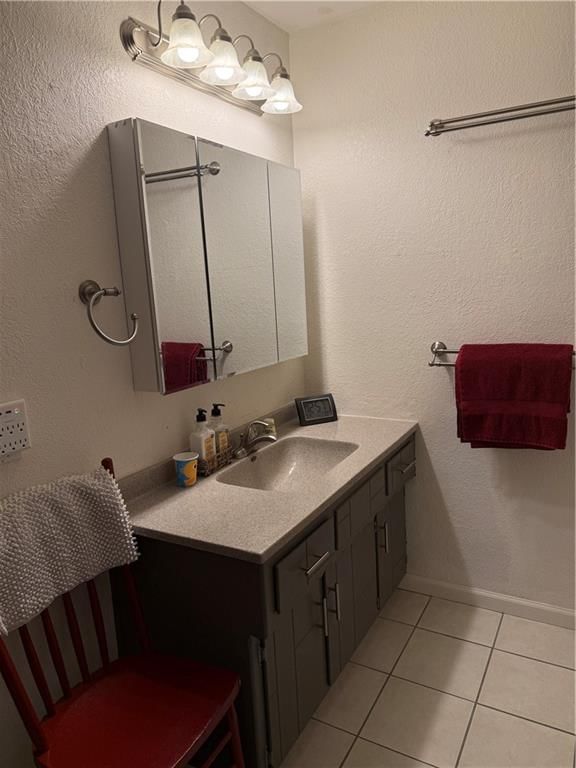 606 E Oak Street — photo 25