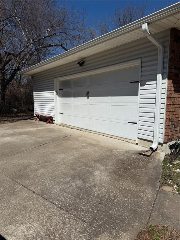 606 E Oak Street — photo 34