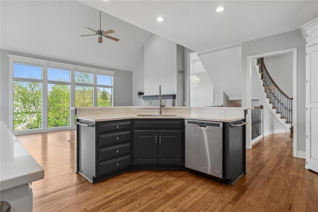 14317 Outlook Street — photo 9