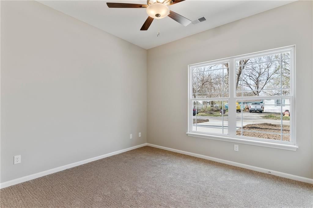 840 E Hamblin Street — photo 12