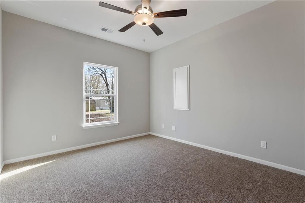 840 E Hamblin Street — photo 15