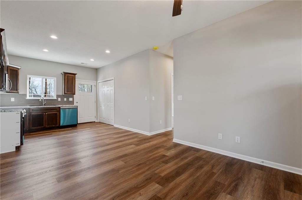840 E Hamblin Street — photo 21