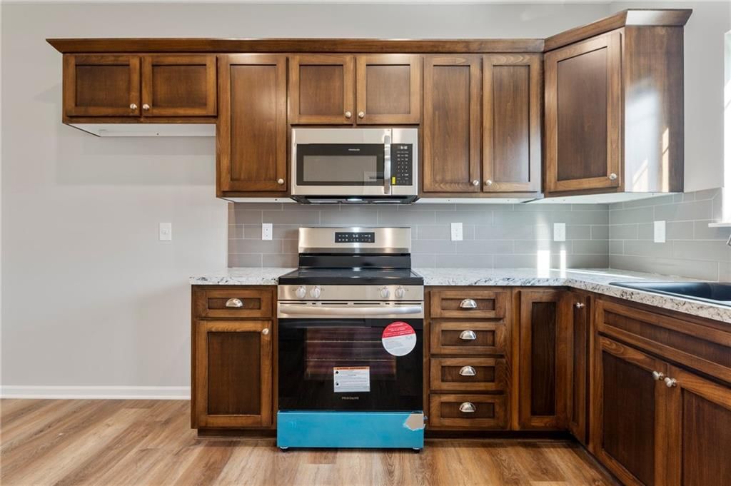 840 E Hamblin Street — photo 7