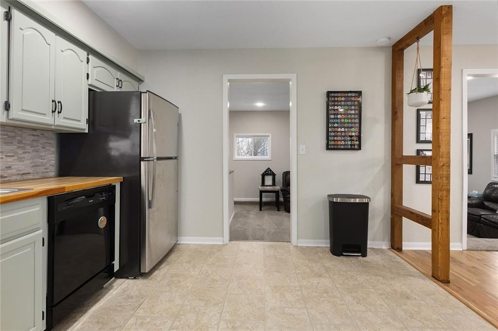 258 S Raum Street — photo 13