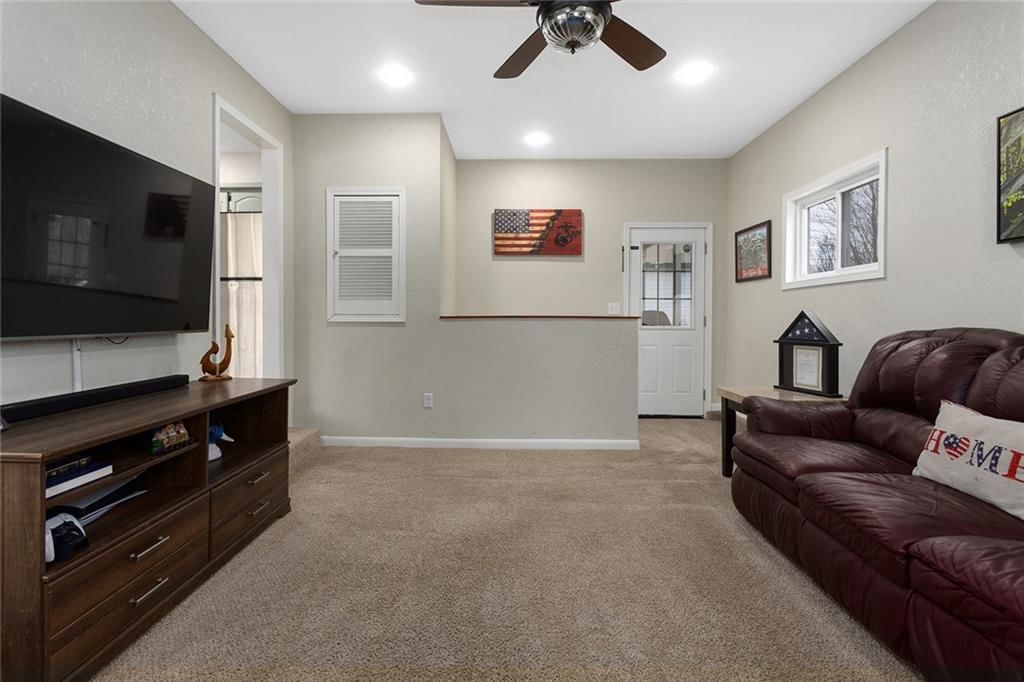 258 S Raum Street — photo 15
