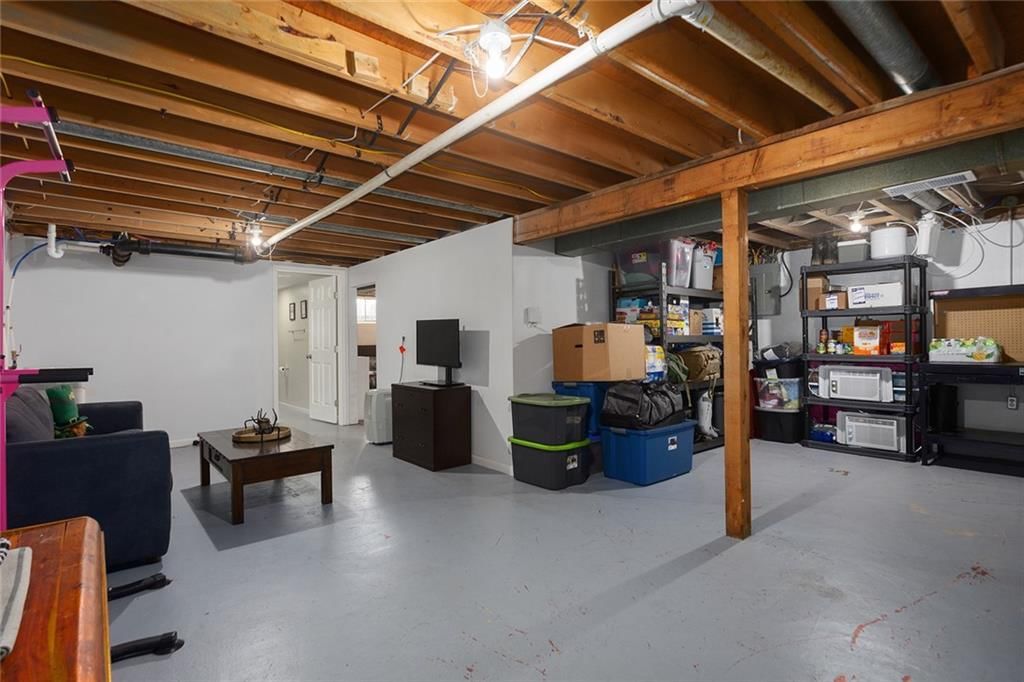258 S Raum Street — photo 25