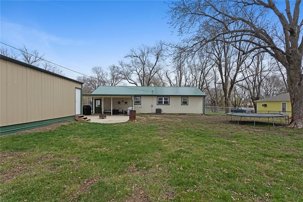258 S Raum Street — photo 33