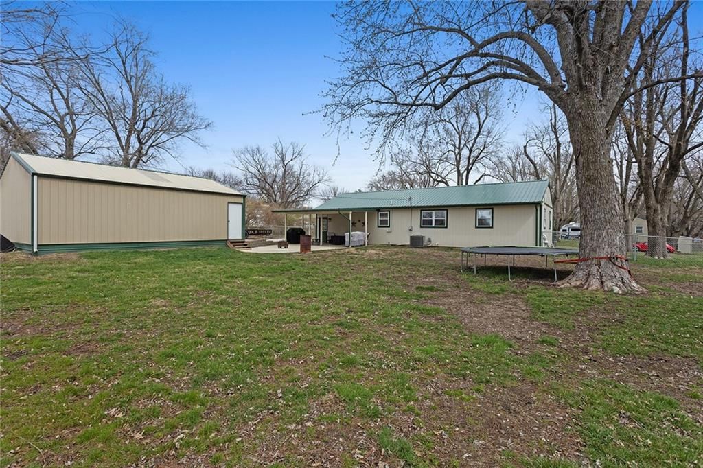 258 S Raum Street — photo 34