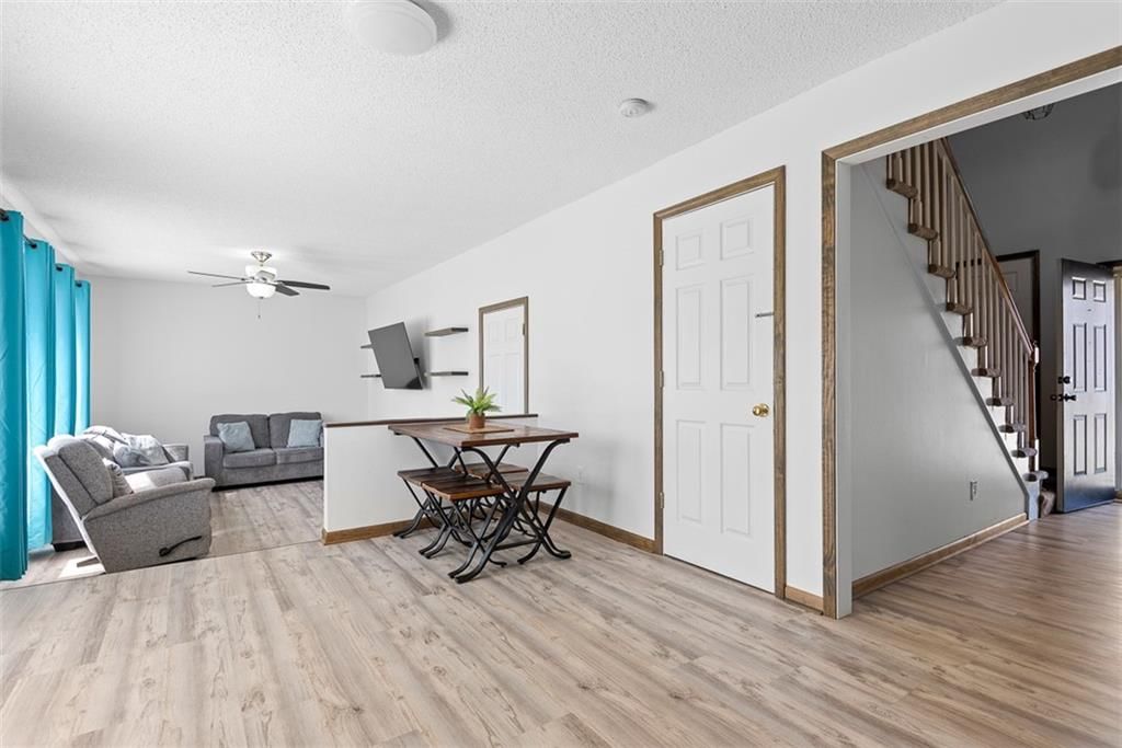 18707 W 164th Terrace — photo 9