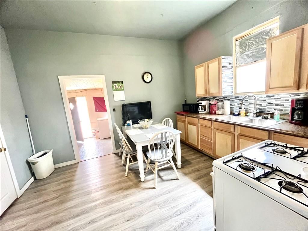 1706 N Washington Street — photo 8