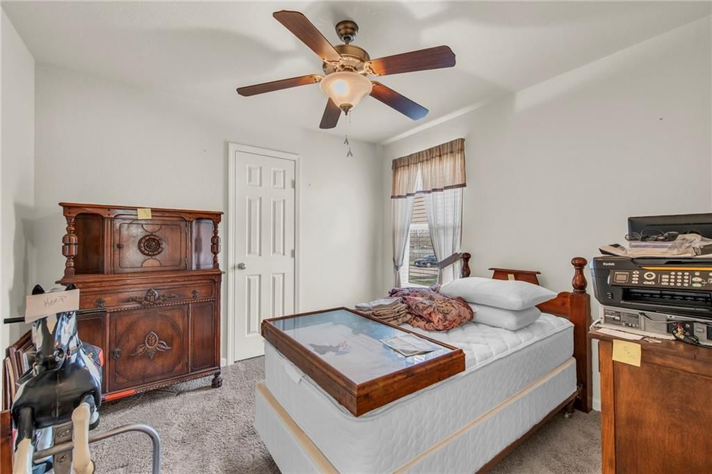 809 Hollis Avenue — photo 16