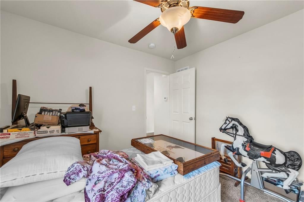 809 Hollis Avenue — photo 17