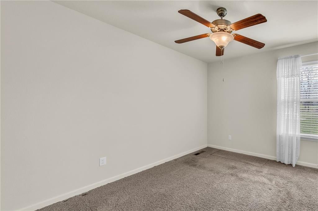 809 Hollis Avenue — photo 19