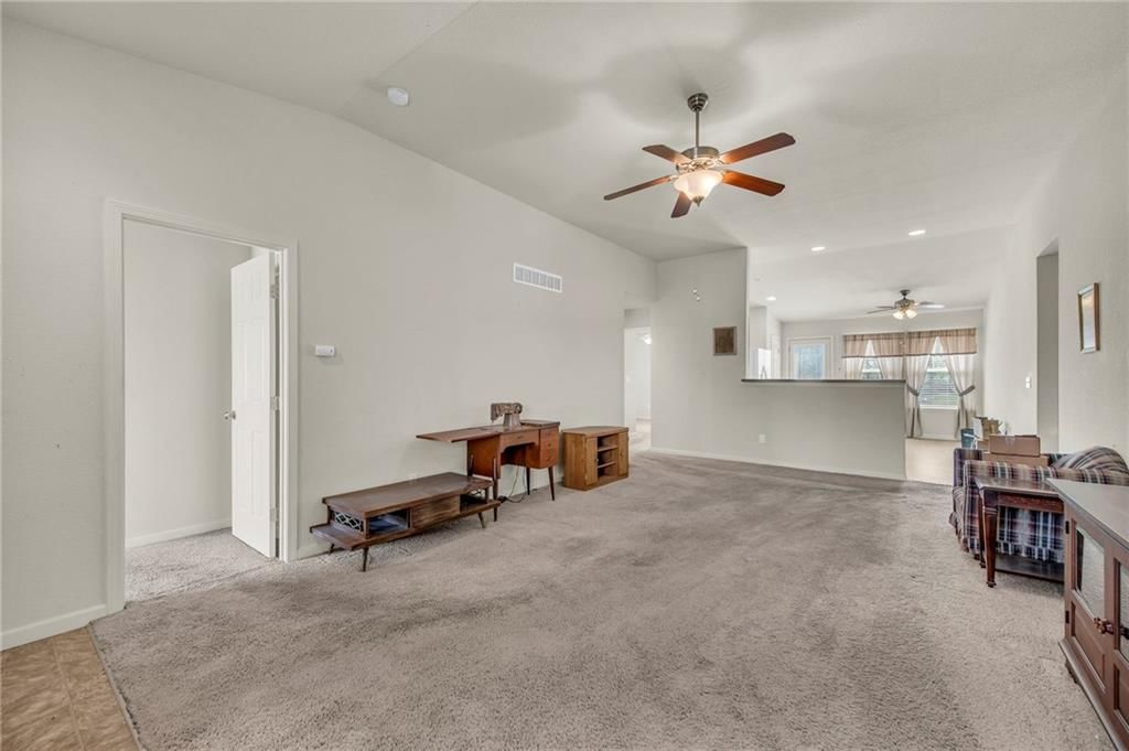 809 Hollis Avenue — photo 6