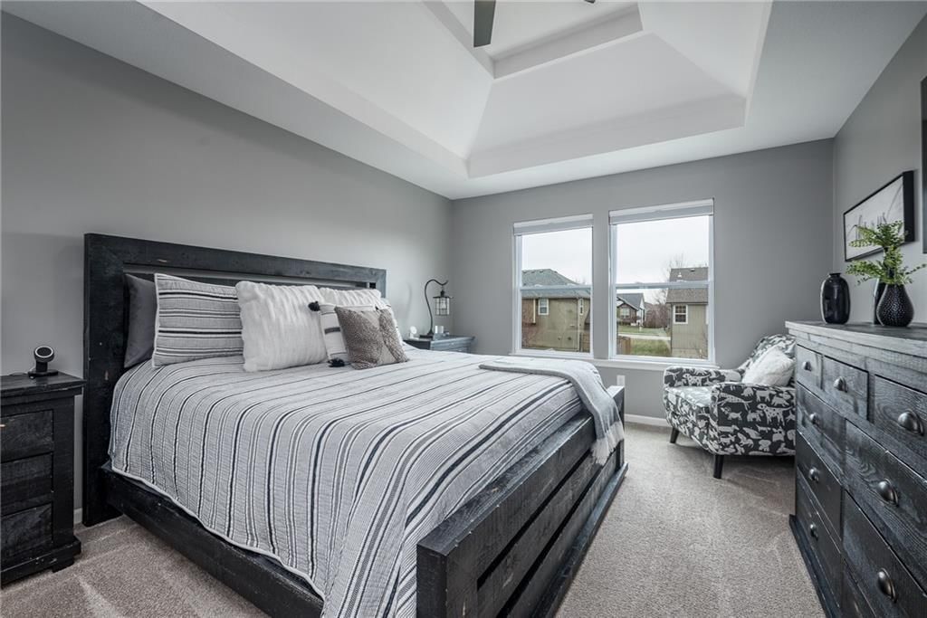 2710 E Locust Court — photo 11