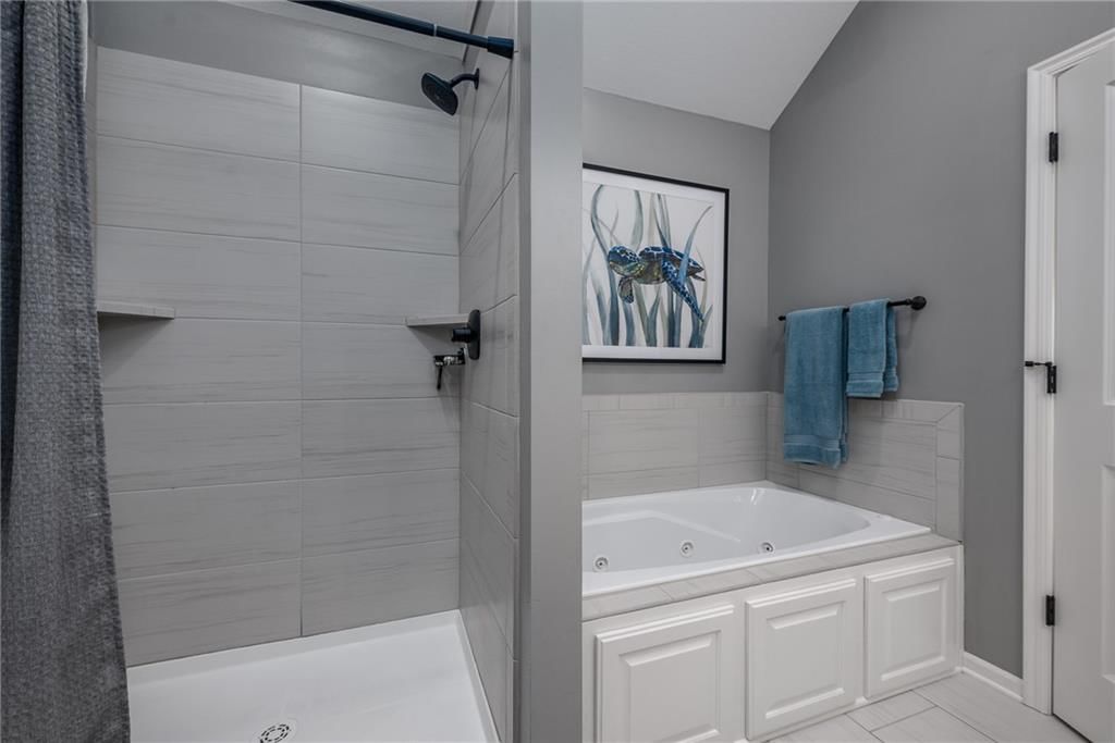 2710 E Locust Court — photo 14