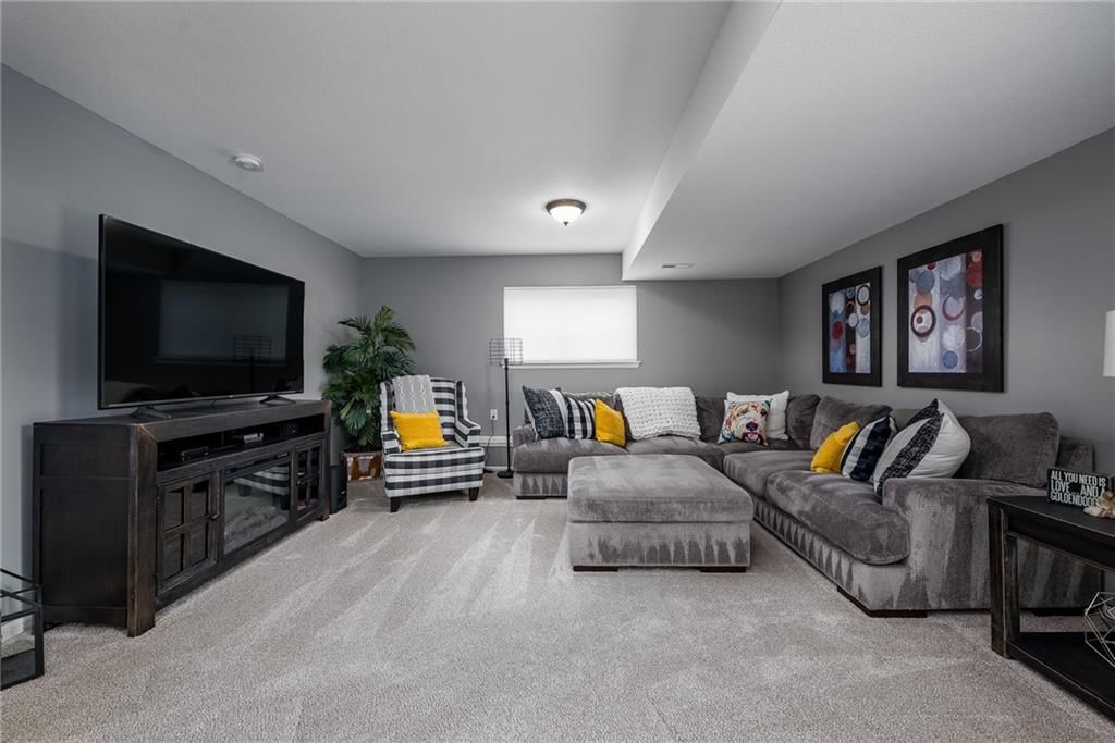 2710 E Locust Court — photo 19