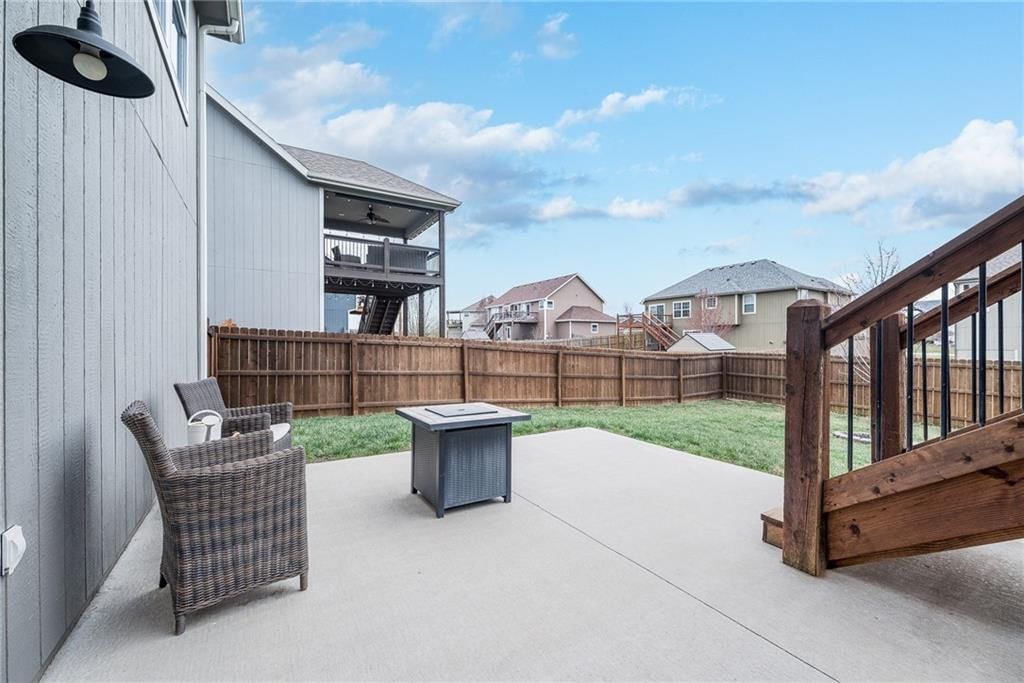 2710 E Locust Court — photo 26
