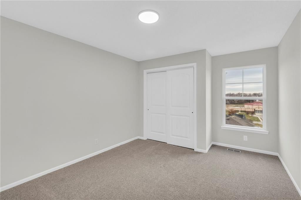 1144 Garfield Avenue — photo 7
