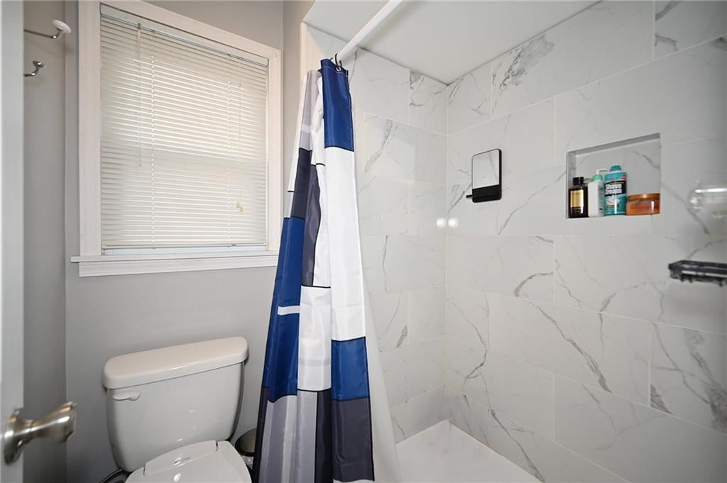 406 Woodcrest Drive — photo 15