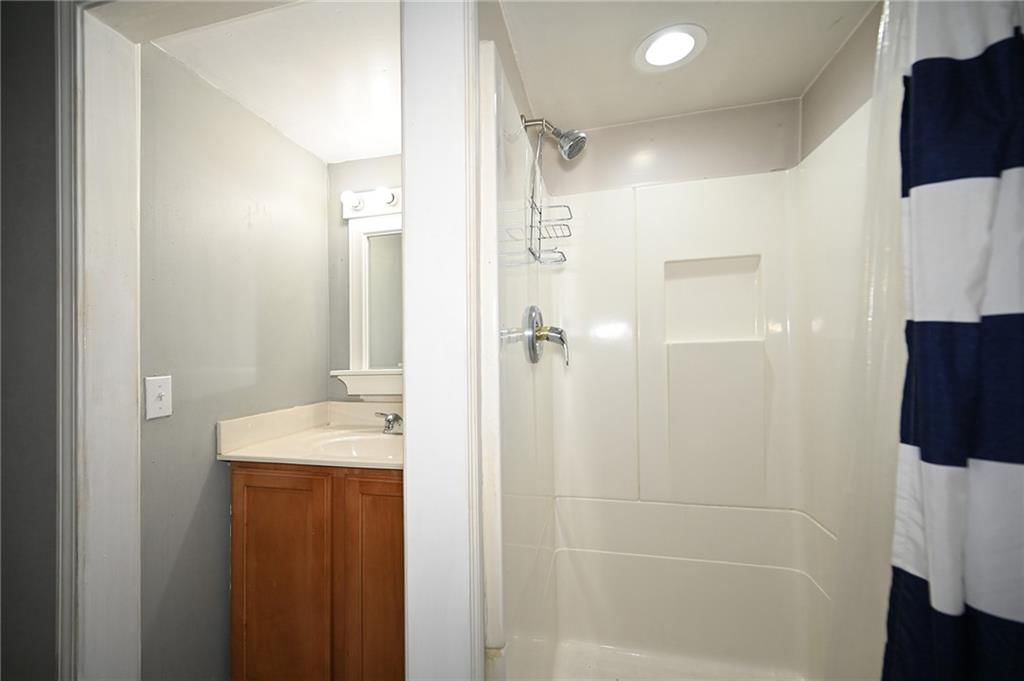 406 Woodcrest Drive — photo 21