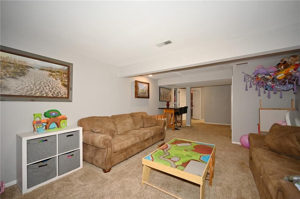 406 Woodcrest Drive — photo 23