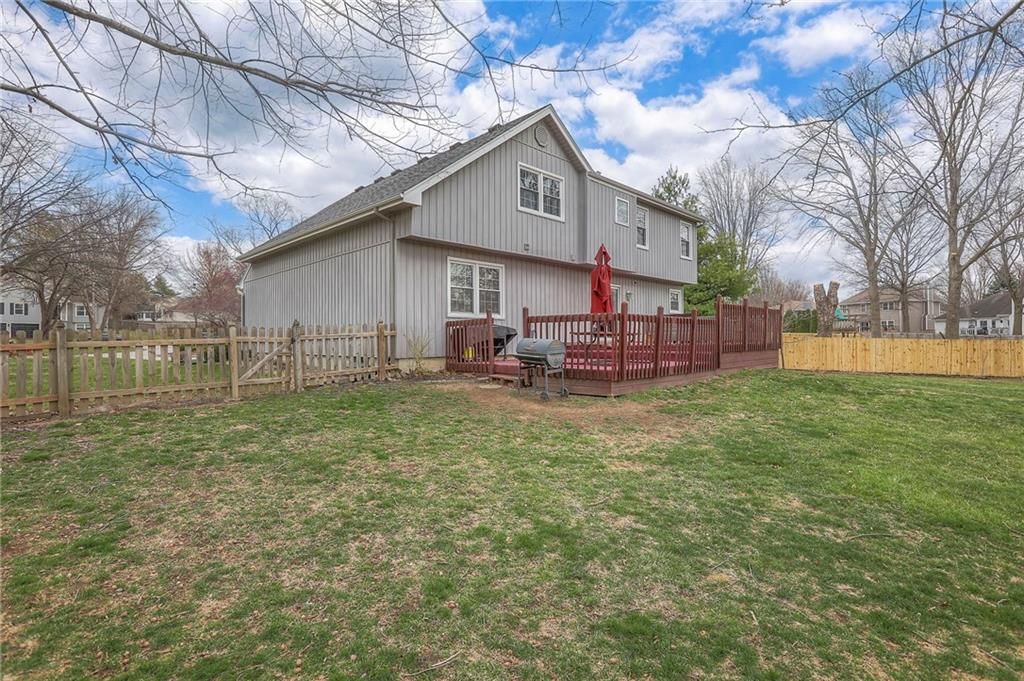 2309 NE SPRINGBROOK Street — photo 41