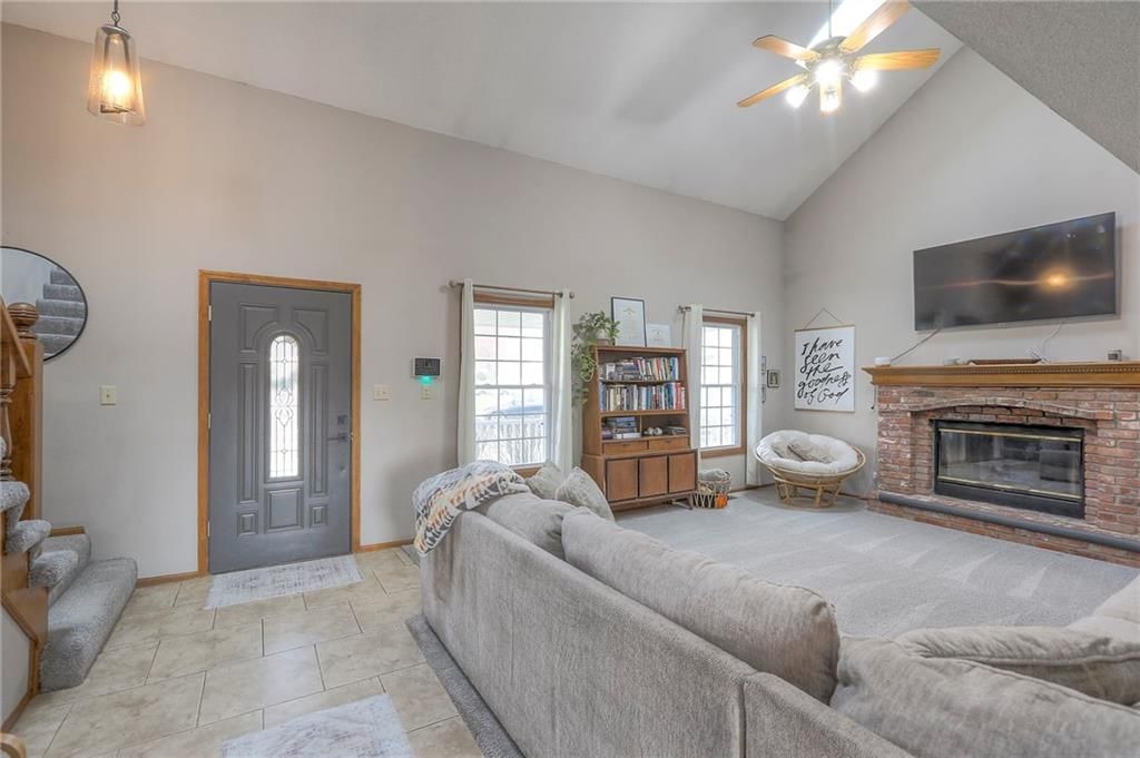 2309 NE SPRINGBROOK Street — photo 10