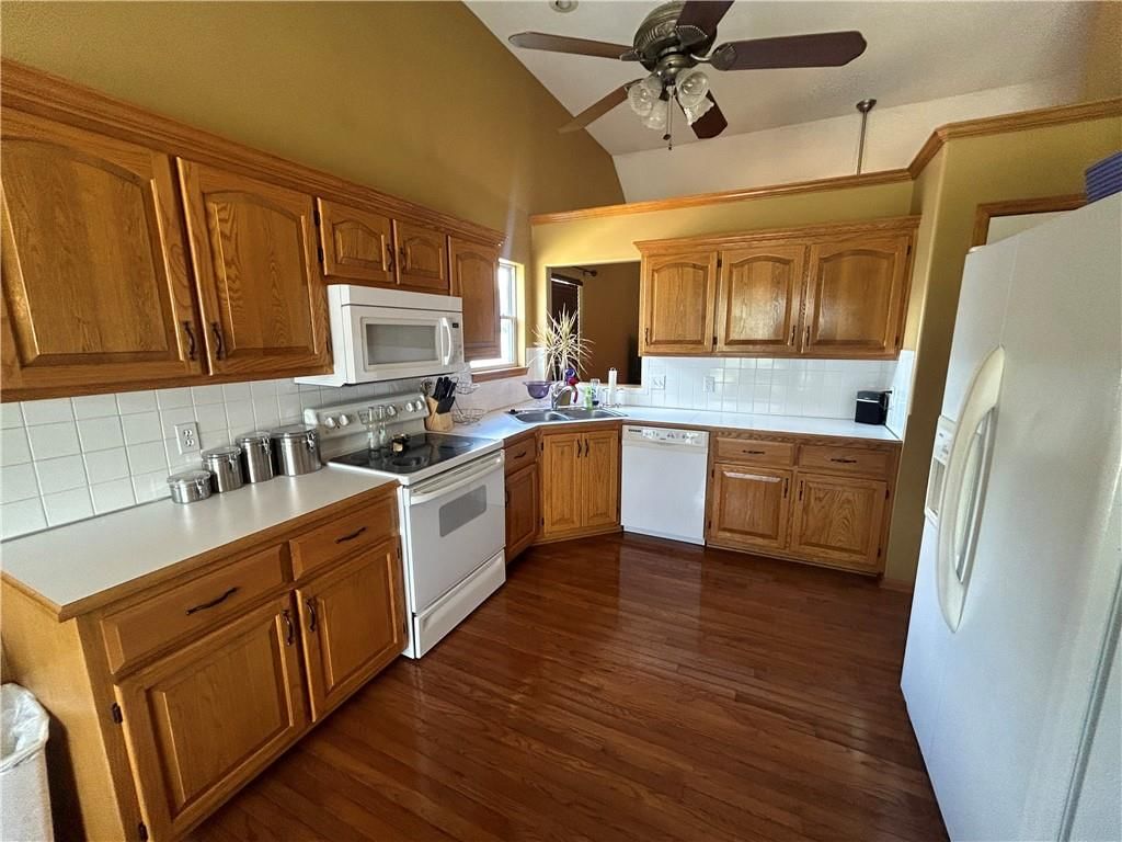 513 Fountain Hills Drive — photo 3