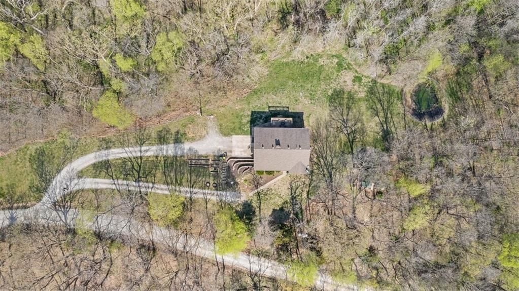 9197 Devils Backbone Road — photo 4