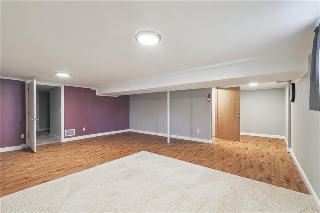 211 Dawn Avenue — photo 21