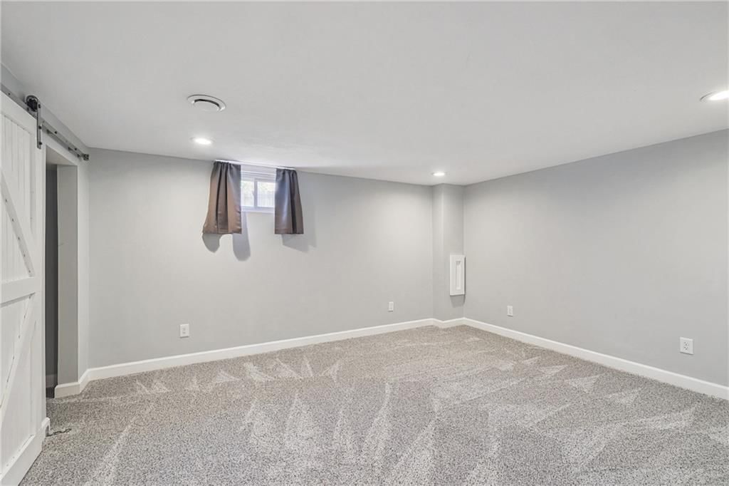211 Dawn Avenue — photo 24