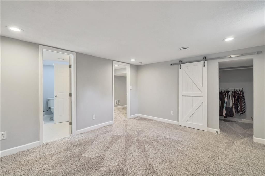 211 Dawn Avenue — photo 25