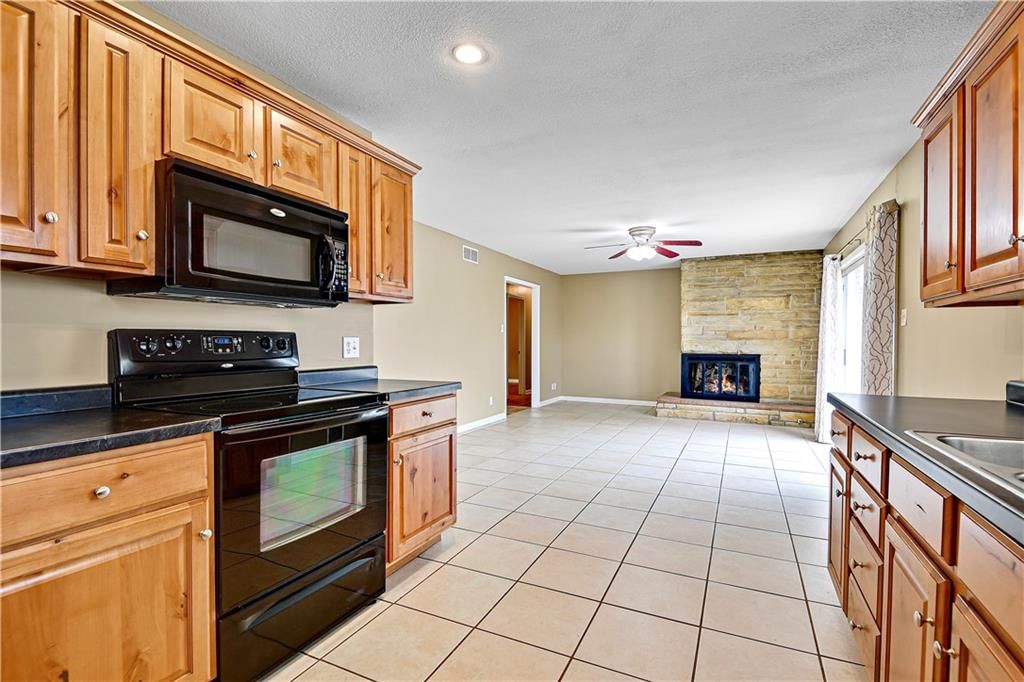 9200 E Linwood Boulevard — photo 15