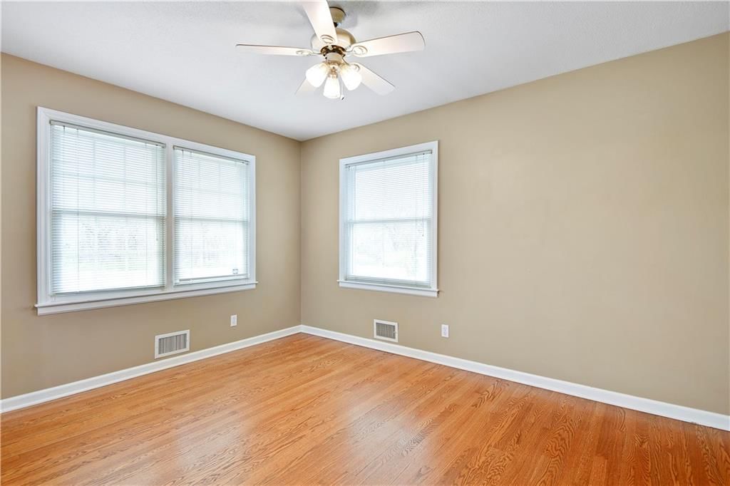 9200 E Linwood Boulevard — photo 20