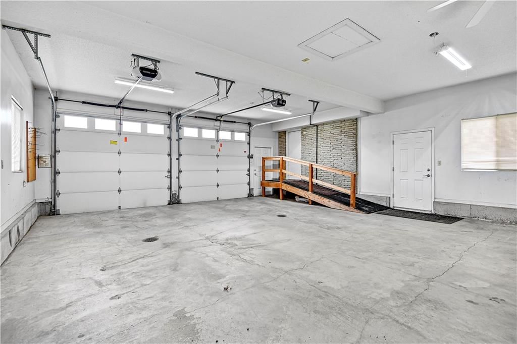 9200 E Linwood Boulevard — photo 24
