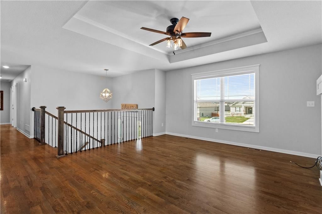 636 SW Gateway Court — photo 12