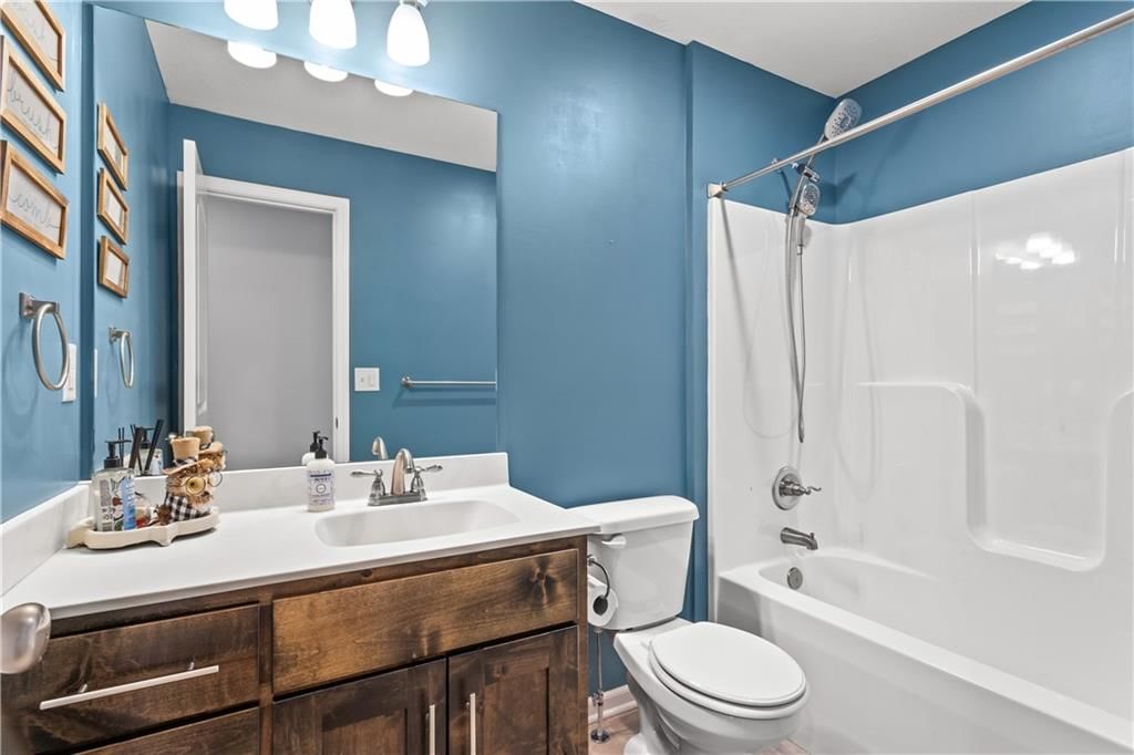 636 SW Gateway Court — photo 20
