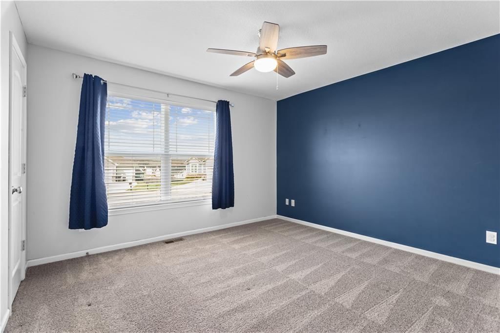 636 SW Gateway Court — photo 21