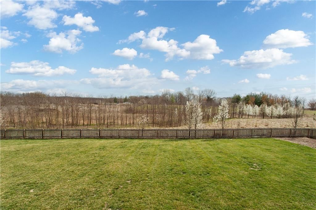 636 SW Gateway Court — photo 31