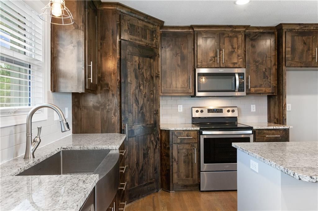 636 SW Gateway Court — photo 5