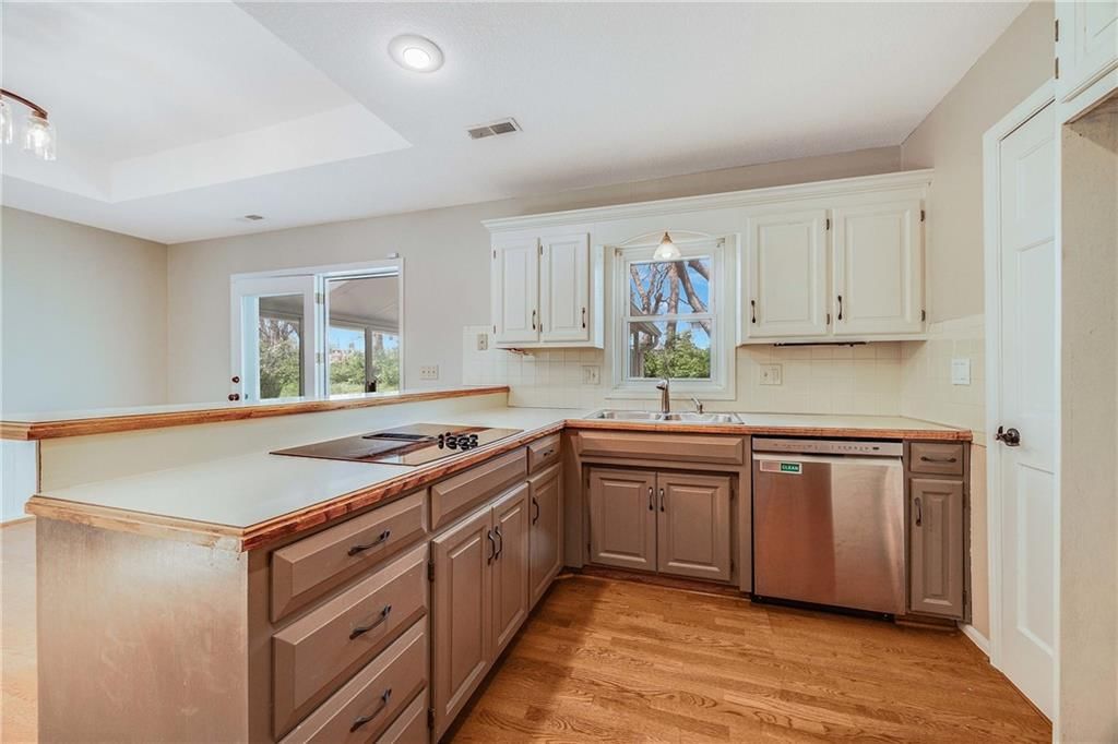 4048 SW Leeward Drive — photo 10