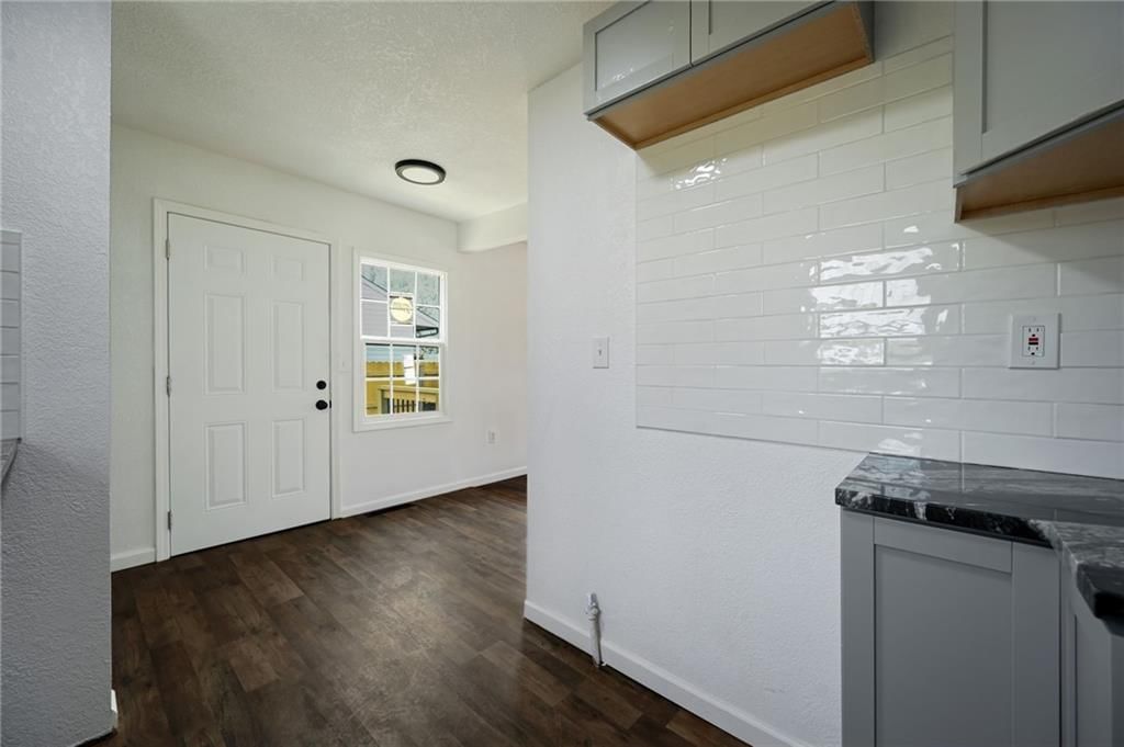 2918 S 26th Street — photo 10