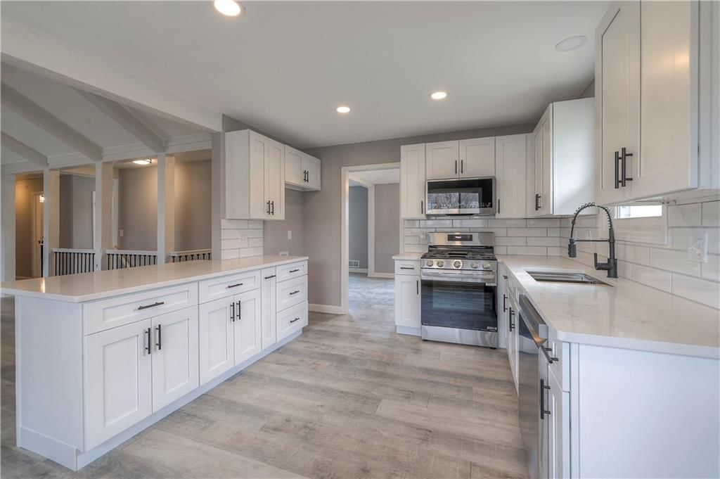 102 London Way — photo 12