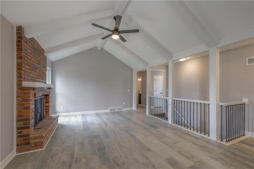102 London Way — photo 15