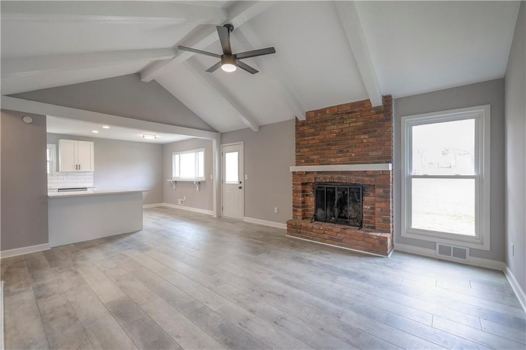 102 London Way — photo 17