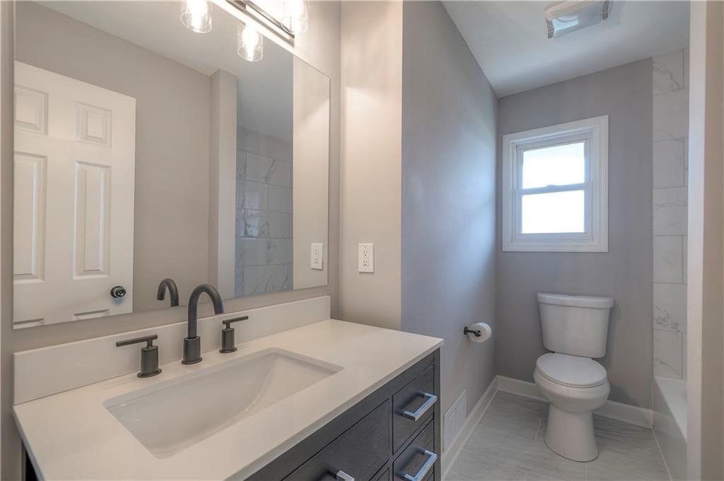 102 London Way — photo 21