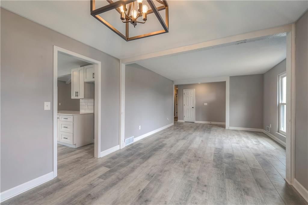 102 London Way — photo 9